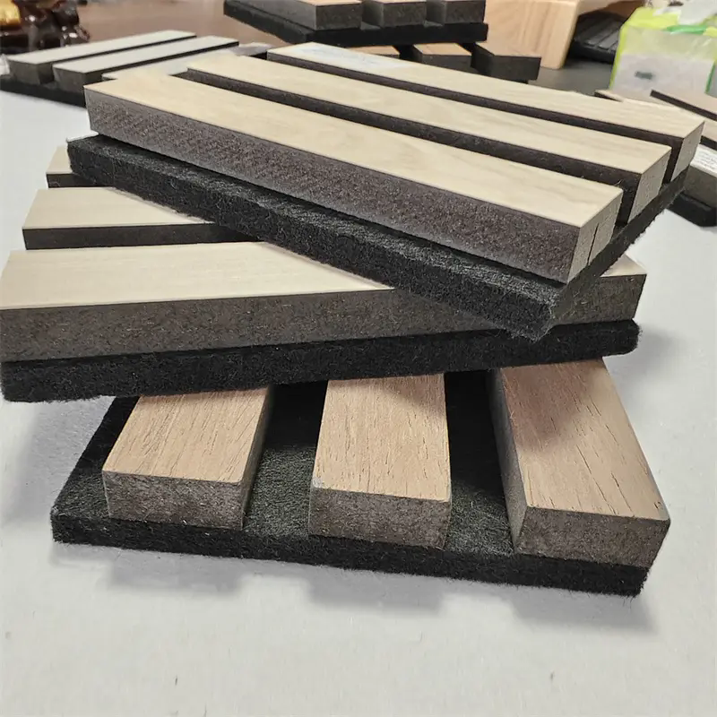 ما الذي يجعل الألواح الصوتية عالية الجودة ضرورية للتحكم في الضوضاء؟